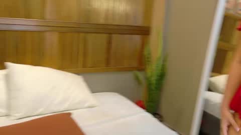 Snapshot of kaiawhite chatting on 04-16-26, 09:39 kaiawhite online show from 04-16-26, 09:39