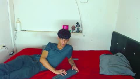 KAI  LIAM online show from 05-11-26, 04:04