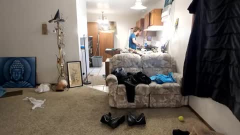 Kaiku77 online show from 12-22-25, 08:39