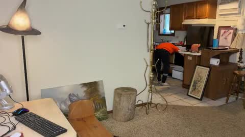 Snapshot of kaiku77 chatting on 02-17-26, 10:05 Kaiku77 online show from 02-17-26, 10:05