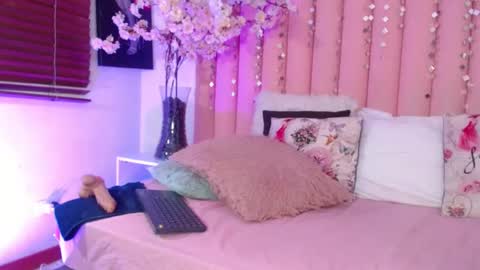 kailye Jones online show from 01-25-25, 01:10