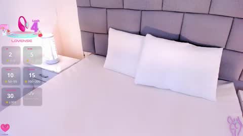 Kailyn online show from 10-13-25, 01:33