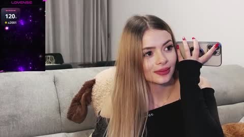 Kailyn online show from 01-16-25, 01:37