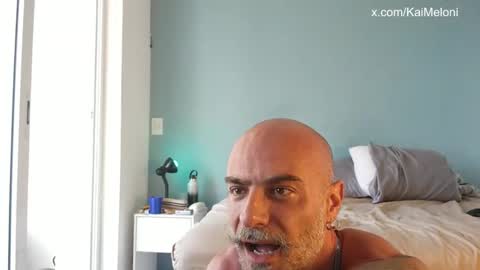 Kairos Meucci online show from 10-17-25, 01:03