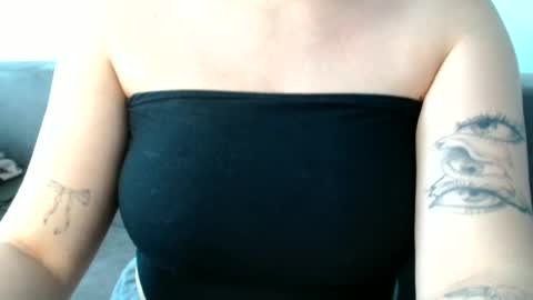 Snapshot of kaitlin_kk chatting on 06-26-26, 01:48 Kaitlin online show from 06-26-26, 01:48