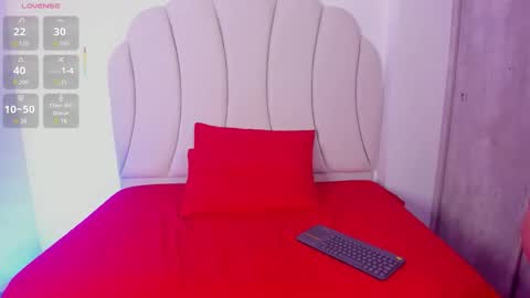 Kaity Lane online show from 12-20-25, 03:13