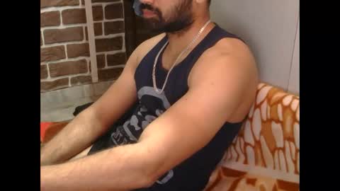 Vicky online show from 12-25-24, 05:15