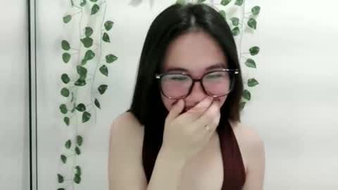Snapshot of kalag_kalag chatting on 10-15-25, 04:12 Chenny online show from 10-15-25, 04:12