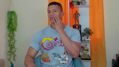 Snapshot of kale_tomson chatting on 01-31-25, 06:36 kale thomson online show from 01-31-25, 06:36