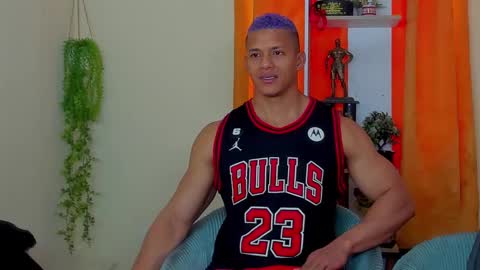 Snapshot of kale_tomson chatting on 02-18-25, 04:37 kale thomson online show from 02-18-25, 04:37