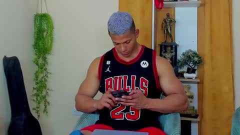 Snapshot of kale_tomson chatting on 03-02-25, 12:31 kale thomson online show from 03-02-25, 12:31