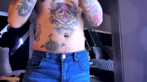 Snapshot of kaletattoos chatting on 01-31-25, 09:16 Kale online show from 01-31-25, 09:16