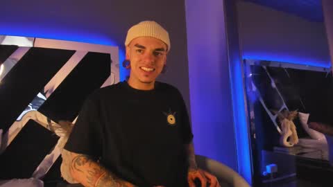 Snapshot of kaletattoos chatting on 02-16-25, 07:38 Kale online show from 02-16-25, 07:38