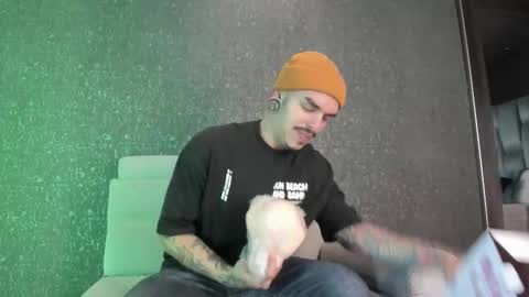 Snapshot of kaletattoos chatting on 09-19-25, 11:11 Kale online show from 09-19-25, 11:11