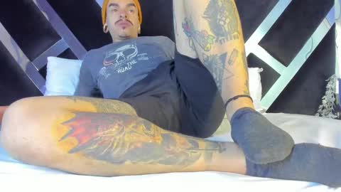 Snapshot of kaletattoos chatting on 09-20-25, 11:11 Kale online show from 09-20-25, 11:11