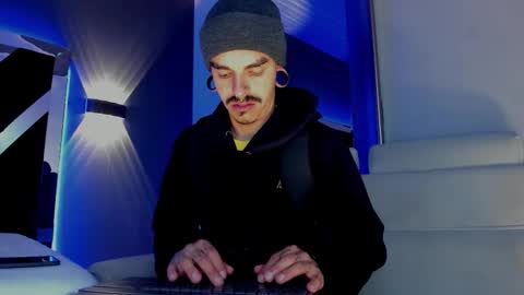 Kale online show from 03-09-26, 10:52