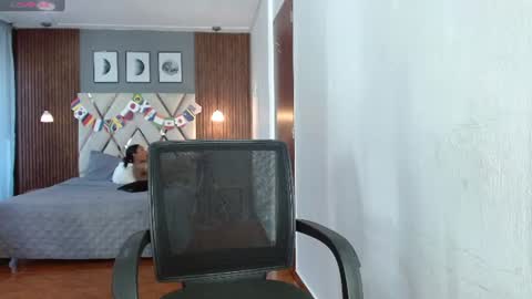    online show from 07-22-26, 11:57