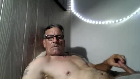 kalifornia91666 online show from 10-31-25, 09:38