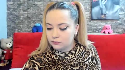 kalindahot online show from 12-20-25, 06:59