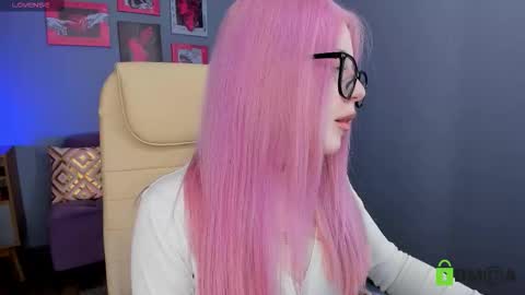 Camilla online show from 03-07-26, 12:24