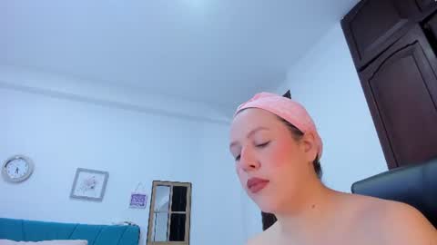 Kamilalopez online show from 06-22-26, 09:34