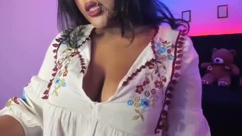 Snapshot of kamala_khan_tx chatting on 04-14-26, 03:18 Online 800 to 1400 online show from 04-14-26, 03:18