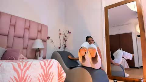    online show from 06-05-26, 01:06