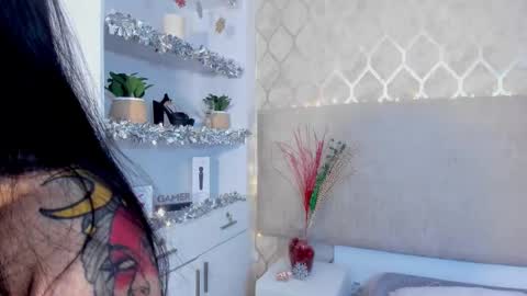 Kamila Betancourt online show from 11-27-25, 01:13