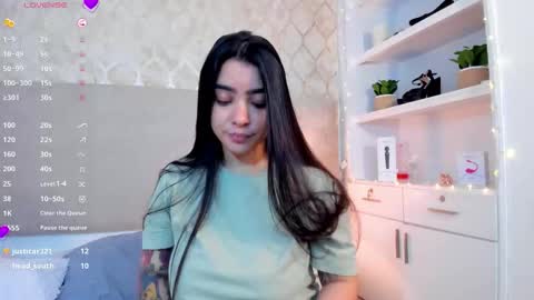 Kamila Betancourt online show from 03-11-26, 01:17