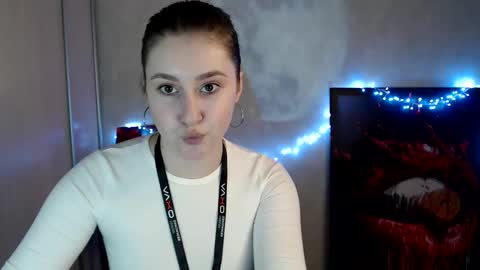 Snapshot of kamilla_love_ chatting on 04-16-26, 12:17 kamilla_love_ online show from 04-16-26, 12:17