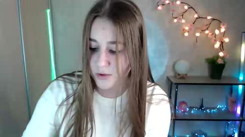 Snapshot of kamilla_love_ chatting on 05-06-26, 12:43 kamilla_love_ online show from 05-06-26, 12:43
