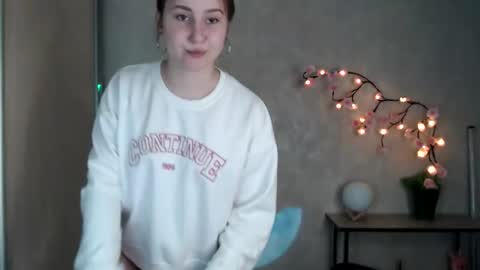 Snapshot of kamilla_love_ chatting on 05-07-26, 12:54 kamilla_love_ online show from 05-07-26, 12:54