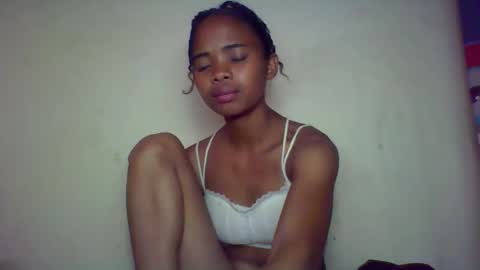 kamillah69 online show from 11-15-25, 06:55