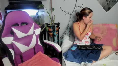 Kamila online show from 09-27-25, 11:43