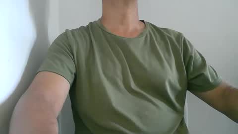 Kamilo online show from 12-19-25, 07:43