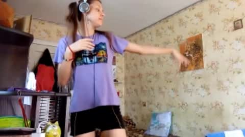 Snapshot of kamisalling chatting on 09-12-25, 07:19 Mari Simmons online show from 09-12-25, 07:19