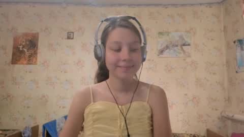 Snapshot of kamisalling chatting on 10-02-25, 07:15 Mari Simmons online show from 10-02-25, 07:15