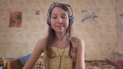 Snapshot of kamisalling chatting on 10-03-25, 06:21 Mari Simmons online show from 10-03-25, 06:21