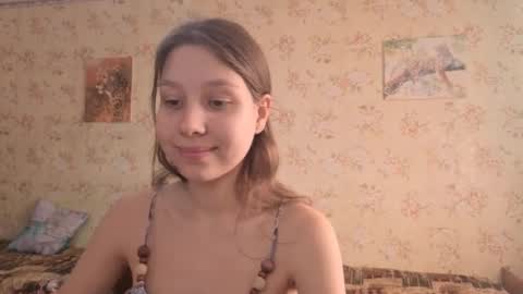 Snapshot of kamisalling chatting on 10-20-25, 07:20 Mari Simmons online show from 10-20-25, 07:20