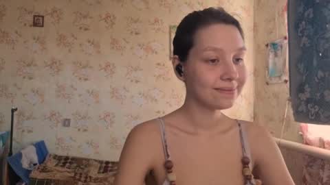 Snapshot of kamisalling chatting on 10-22-25, 06:13 Mari Simmons online show from 10-22-25, 06:13