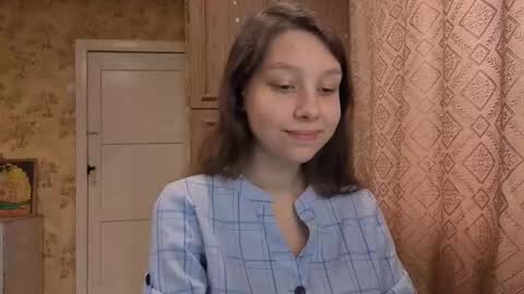 Snapshot of kamisalling chatting on 10-26-25, 06:19 Mari Simmons online show from 10-26-25, 06:19