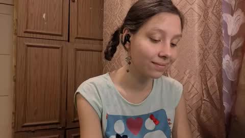 Snapshot of kamisalling chatting on 11-04-25, 02:10 Mari Simmons online show from 11-04-25, 02:10