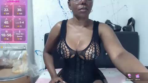 Paola online show from 04-30-26, 04:02