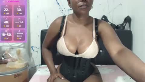 Paola online show from 05-08-26, 06:35
