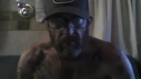 Snapshot of kaneisyours2420 chatting on 10-09-25, 08:23 Tucker online show from 10-09-25, 08:23