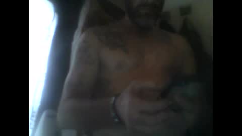 Snapshot of kaneisyours2420 chatting on 10-12-25, 06:18 Tucker online show from 10-12-25, 06:18