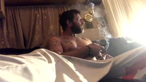 Snapshot of kaneisyours2420 chatting on 10-26-25, 03:56 Tucker online show from 10-26-25, 03:56