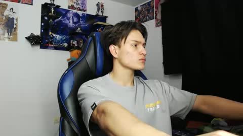 andres online show from 10-18-25, 01:12