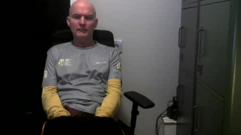 Robbie online show from 01-21-25, 06:33