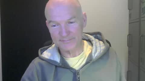 Snapshot of kapitein_rob chatting on 04-05-26, 05:15 Robbie online show from 04-05-26, 05:15